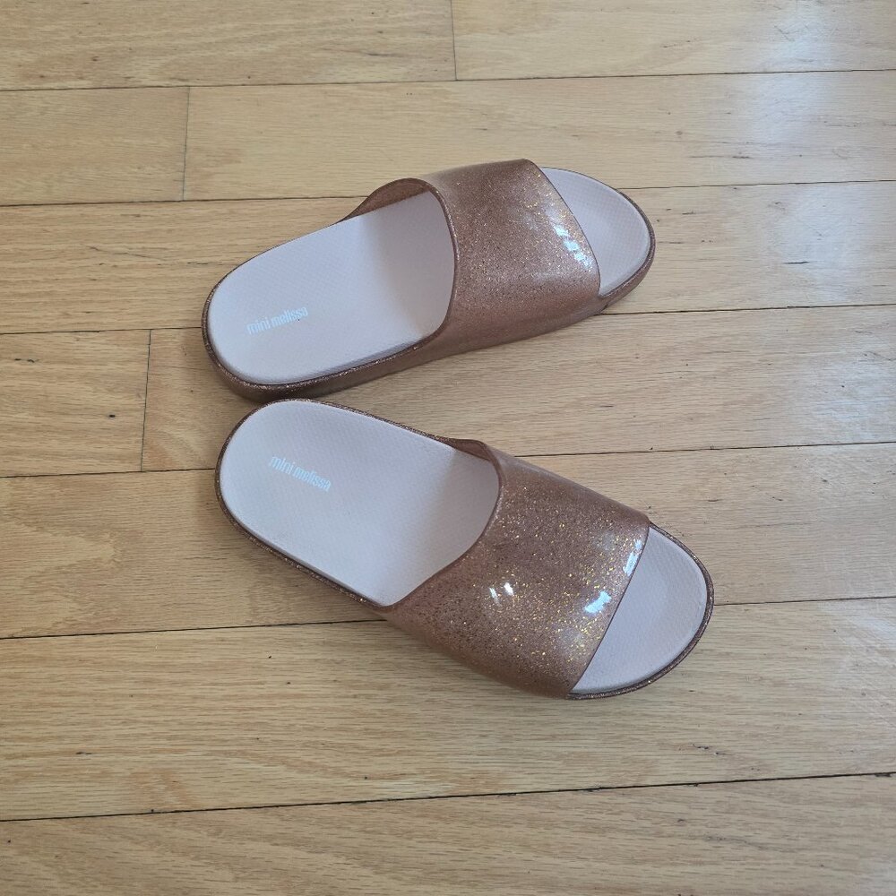 Mini Melissa | Beach Slide Shine pink glitter coquette sandals | KIDS 4